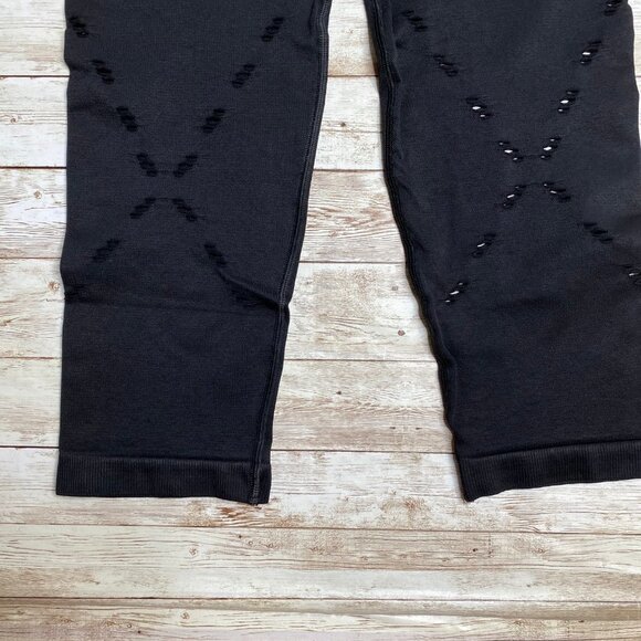 Ivy Park Black Cropped Leggings - Picture 6 of 10